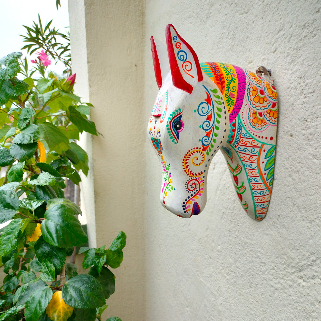 Wooden Hand Painted Horse Face – 11 Inches White