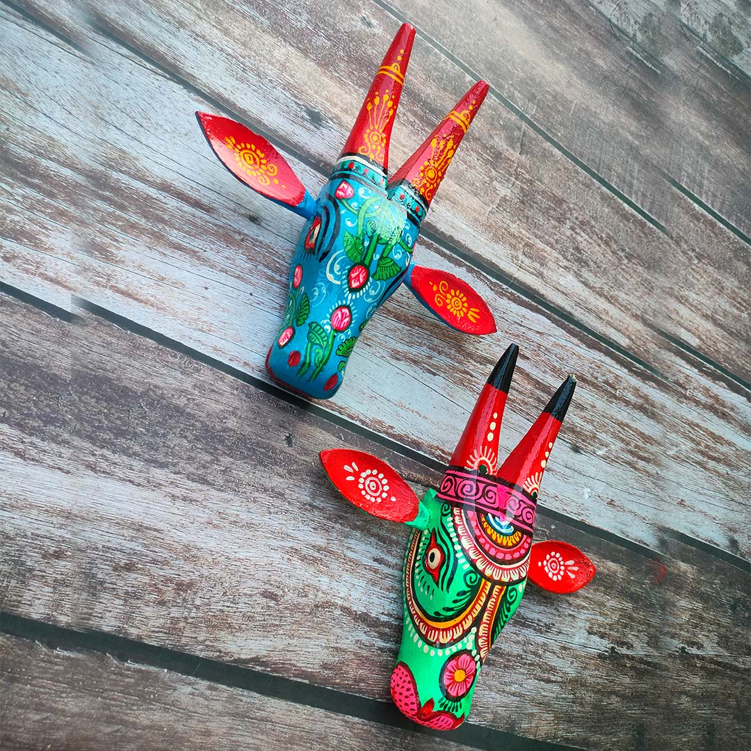 Handcrafted Wooden Small Size Cow Heads Wall Hanging – Set of 2 | 7 Inch | Orissa Pattachitra Art | Vastu Friendly Home Decor for Living Room & Entrance | Positive Energy Wall Accent by Craftooba