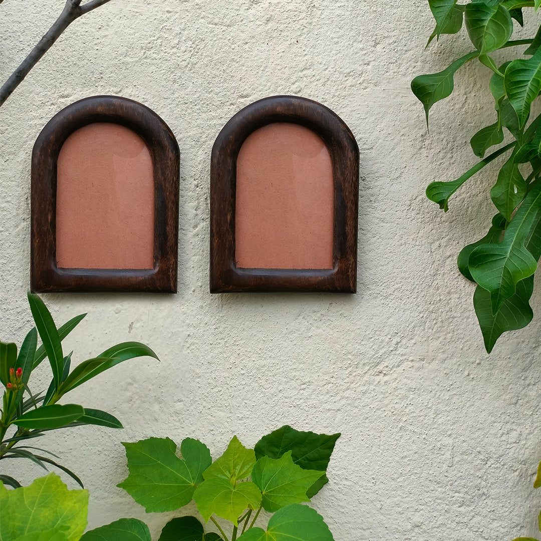 Craftooba Handcrafted Wooden Set of 2 U Shaped Photo Frames | Dual Display – Wall Hanging & Table Top | Rustic Home Decor & Gifting for Birthday, Anniversary, Housewarming |