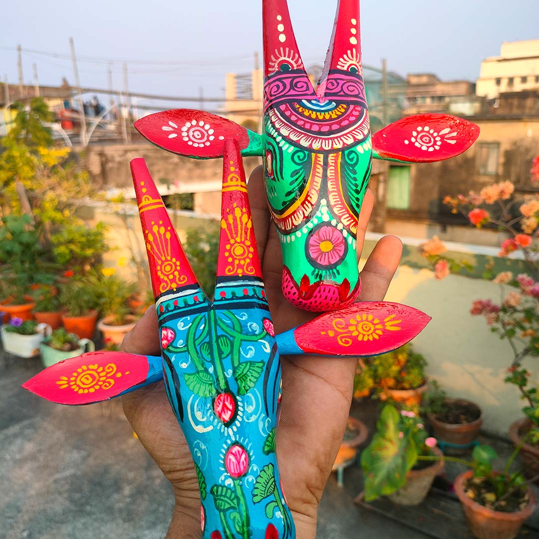 Handcrafted Wooden Small Size Cow Heads Wall Hanging – Set of 2 | 7 Inch | Orissa Pattachitra Art | Vastu Friendly Home Decor for Living Room & Entrance | Positive Energy Wall Accent by Craftooba